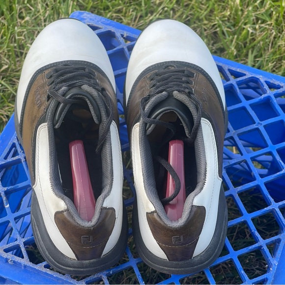 FootJoy GreenJoys Men’s 8.5 W White Brown Leather Soft Spike Golf Cleats 45516 - Picture 7 of 16